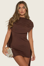 Vestido Sofisticado Fruncido Chocolate