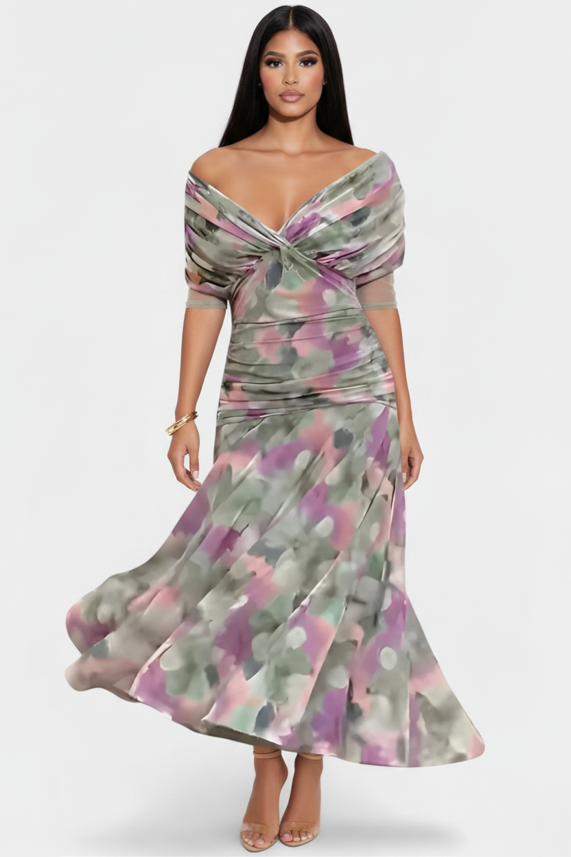 Modelo vestido floral verde lila rosa - frontal