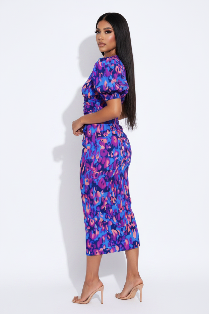 Gabriela vestido azul pose 2