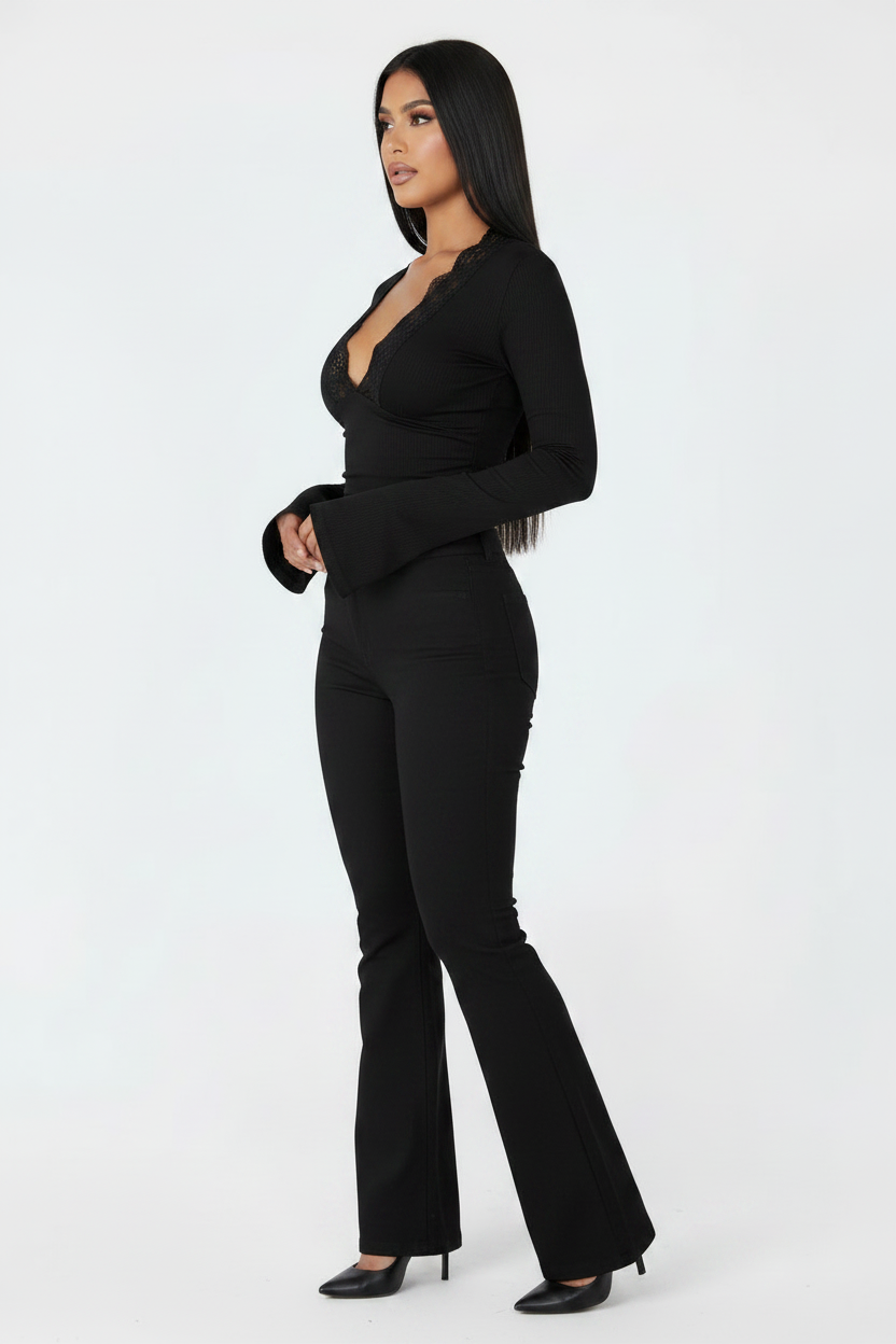 Modelo Top Luna negro - perfil lateral