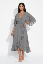 Vestido gris pose 2