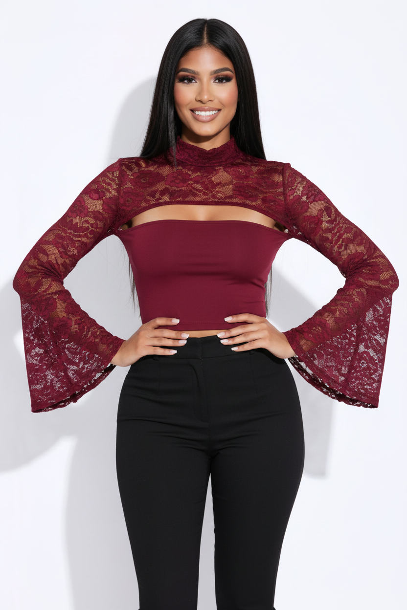 Modelo top encaje couture rojo - manos en caderas