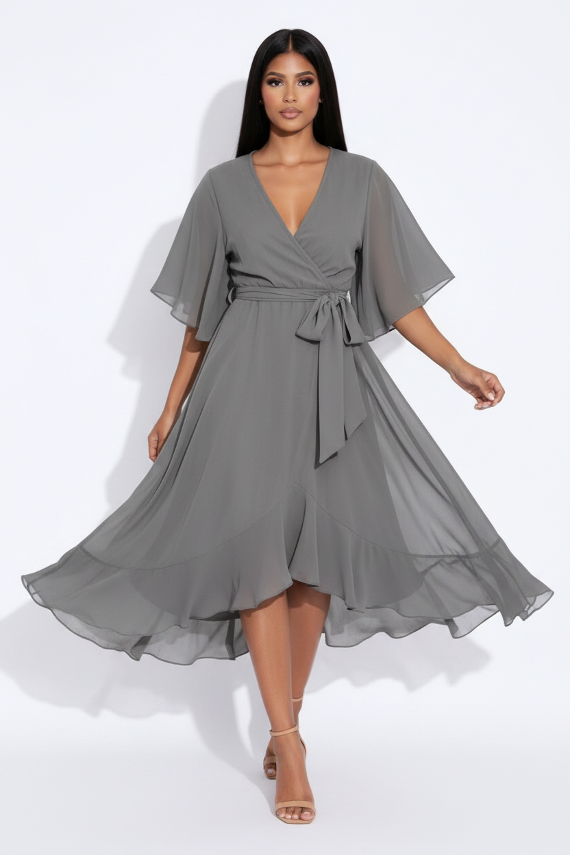 Vestido gris pose 4