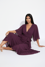 Vestido morado pose 4