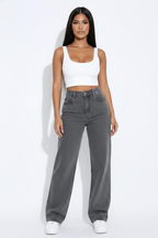 Modelo vaqueros flow gris - frontal