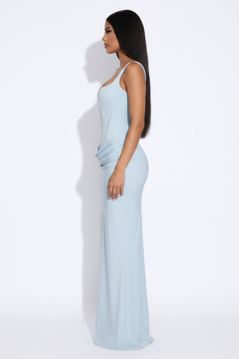 Modelo perfil vestido reloj arena azul
