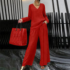 Conjunto con cuello en V y pantalones de pierna ancha